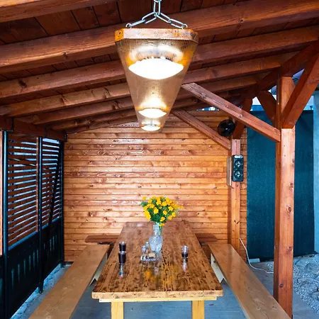 Koliba Ravna Planina *