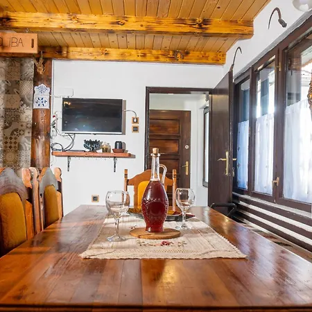 Koliba Ravna Planina *