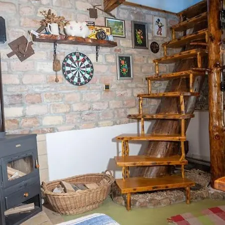 Koliba Ravna Planina *