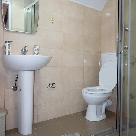 Koliba Ravna Planina